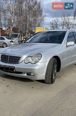 Седан Mercedes-Benz C-Class 2000 в Самборе