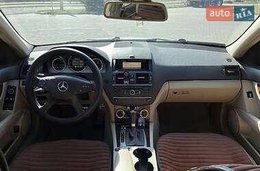 Седан Mercedes-Benz C-Class 2011 в 