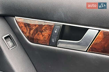 Седан Mercedes-Benz C-Class 2011 в 