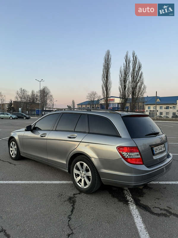 Универсал Mercedes-Benz C-Class 2010 в Житомире фото 8 Универсал Mercedes-Benz C-Class 2010 в Житомире