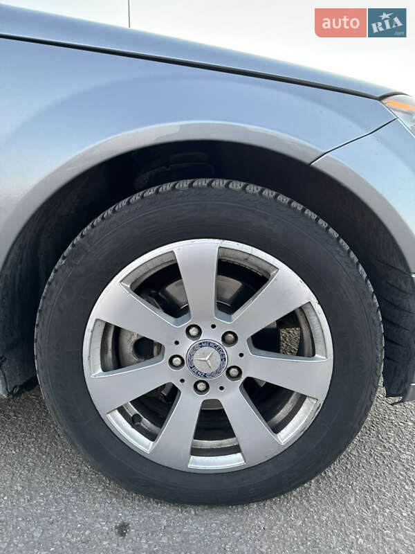 Универсал Mercedes-Benz C-Class 2010 в Житомире фото 23 Универсал Mercedes-Benz C-Class 2010 в Житомире