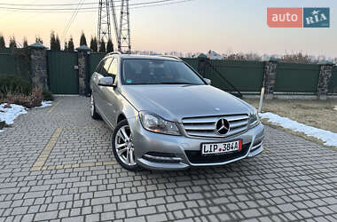 Універсал Mercedes-Benz C-Class 2012 в Луцьку