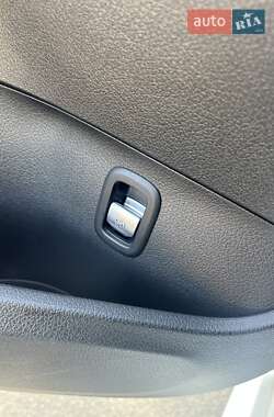 Седан Mercedes-Benz C-Class 2022 в 