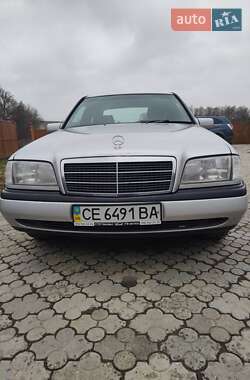 Седан Mercedes-Benz C-Class 1994 в Черновцах