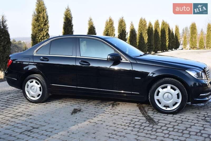 Седан Mercedes-Benz C-Class 2011 в Бучаче фото 30 Седан Mercedes-Benz C-Class 2011 в Бучаче
