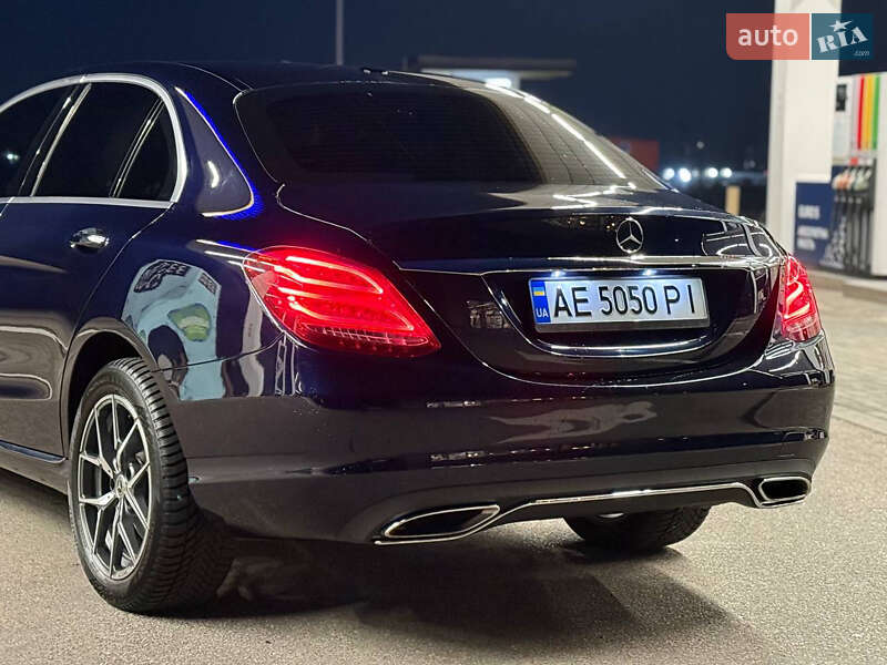 Седан Mercedes-Benz C-Class 2015 в Дніпрі