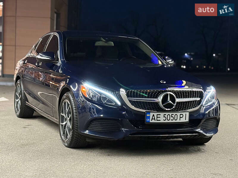 Седан Mercedes-Benz C-Class 2015 в Дніпрі