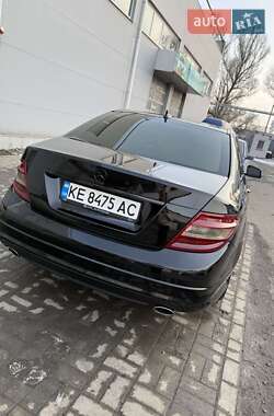Седан Mercedes-Benz C-Class 2011 в 
