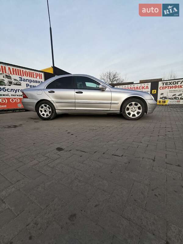 Седан Mercedes-Benz C-Class 2000 в Шепетовке