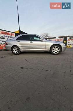 Седан Mercedes-Benz C-Class 2000 в 