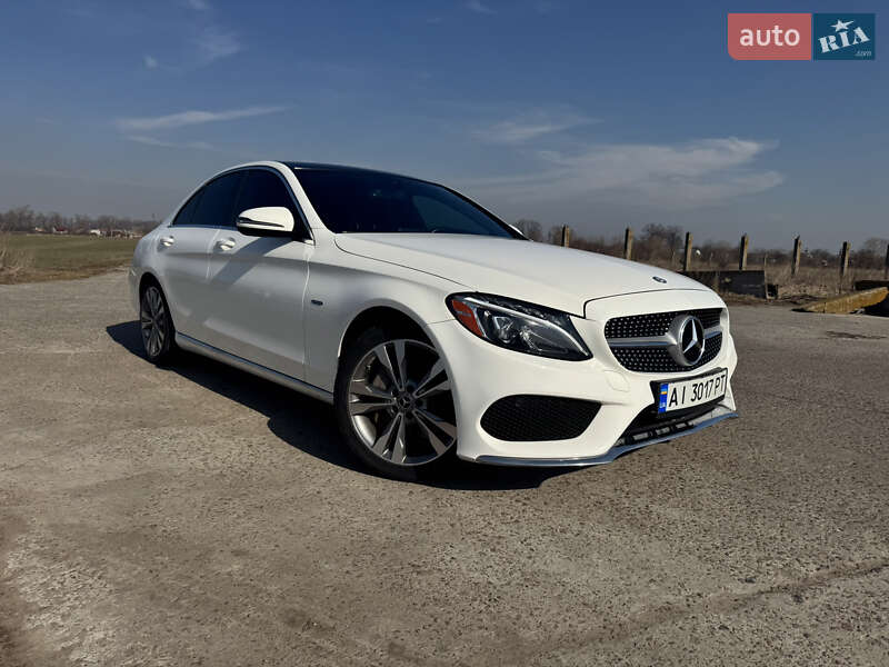 Седан Mercedes-Benz C-Class 2017 в Киеве