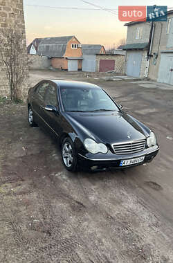 Седан Mercedes-Benz C-Class 2000 в Киеве