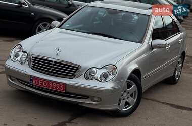 Седан Mercedes-Benz C-Class 2004 в Чернігові