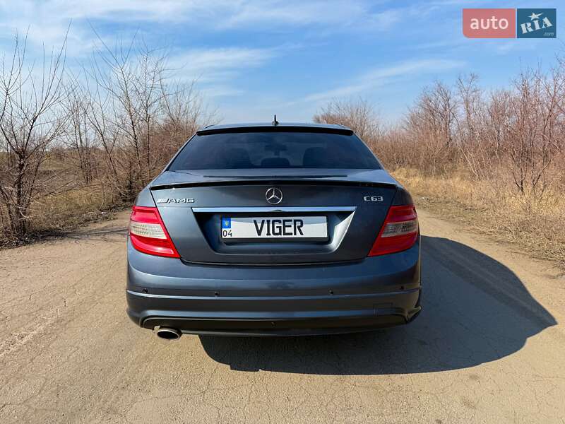 Седан Mercedes-Benz C-Class 2008 в Кривом Роге