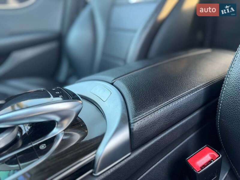 Седан Mercedes-Benz C-Class 2015 в Киеве