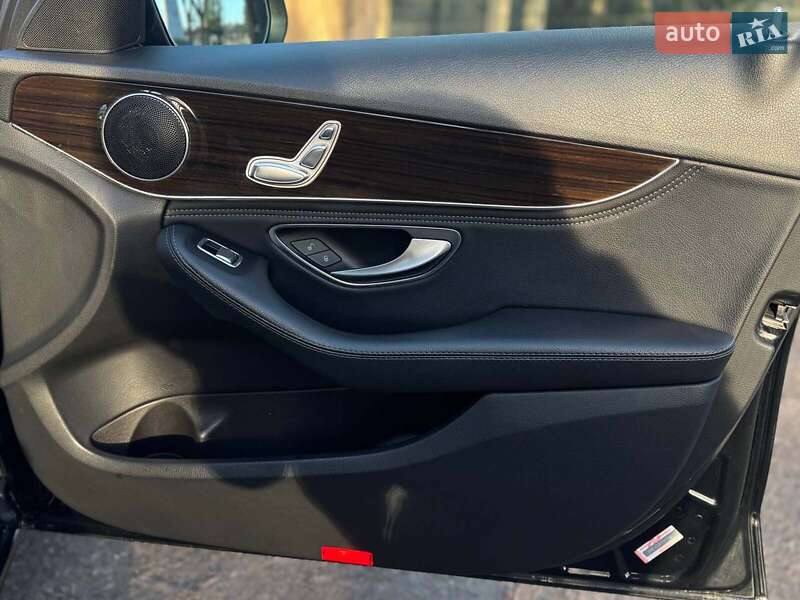 Седан Mercedes-Benz C-Class 2015 в Киеве