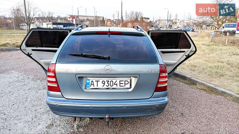 Универсал Mercedes-Benz C-Class 2004 в Львове