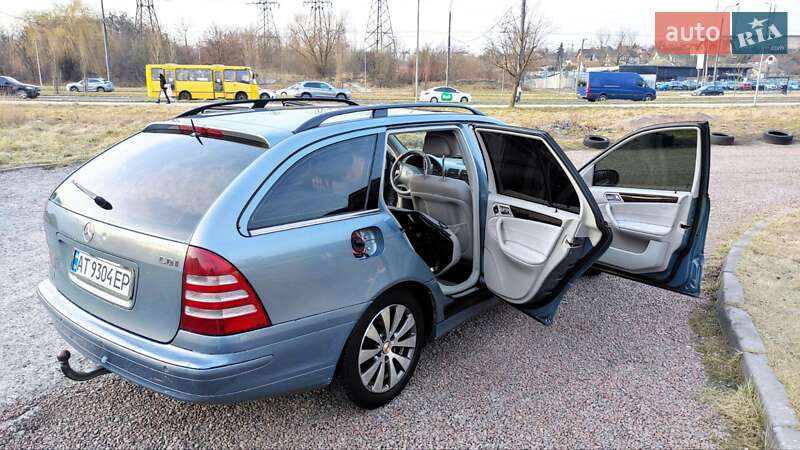 Универсал Mercedes-Benz C-Class 2004 в Львове