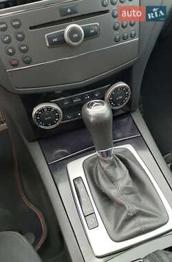 Седан Mercedes-Benz C-Class 2009 в 