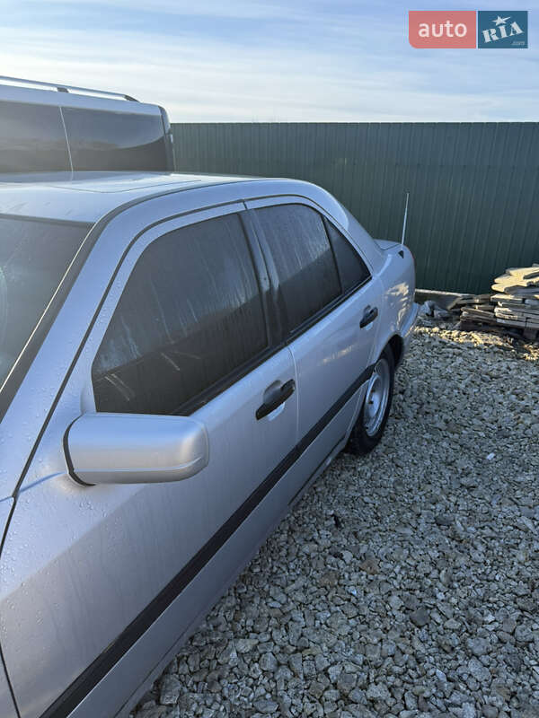 Седан Mercedes-Benz C-Class 1997 в Тернополе