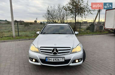 Універсал Mercedes-Benz C-Class 2011 в Одесі