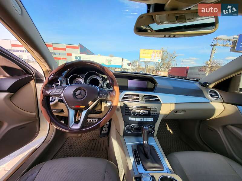 Купе Mercedes-Benz C-Class 2013 в Киеве