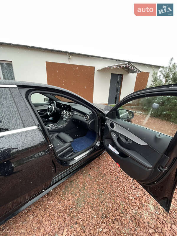 Седан Mercedes-Benz C-Class 2019 в Мостиске