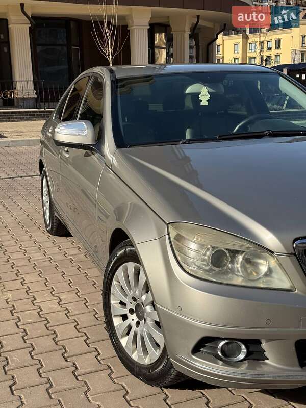 Седан Mercedes-Benz C-Class 2008 в Киеве