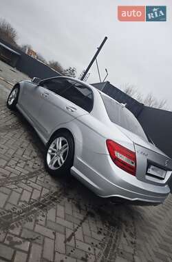Седан Mercedes-Benz C-Class 2011 в 