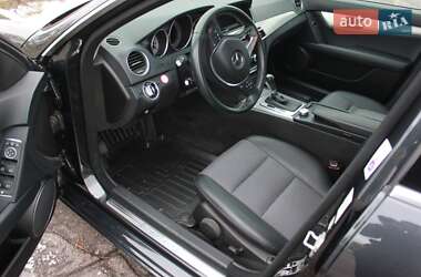 Универсал Mercedes-Benz C-Class 2014 в 