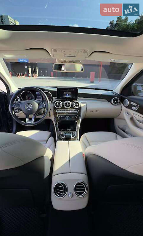 Седан Mercedes-Benz C-Class 2015 в Киеве