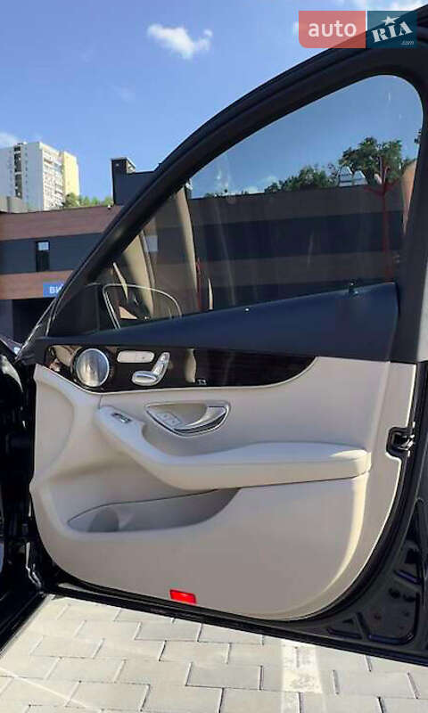 Седан Mercedes-Benz C-Class 2015 в Киеве