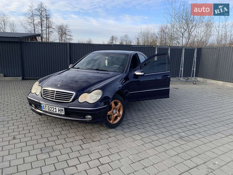 Седан Mercedes-Benz C-Class 2002 в 
