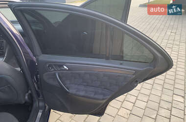 Седан Mercedes-Benz C-Class 2002 в 