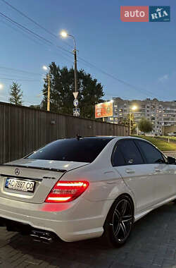 Седан Mercedes-Benz C-Class 2011 в 