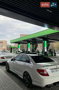 Седан Mercedes-Benz C-Class 2011 в 