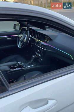 Седан Mercedes-Benz C-Class 2011 в 
