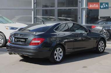 Купе Mercedes-Benz C-Class 2013 в 