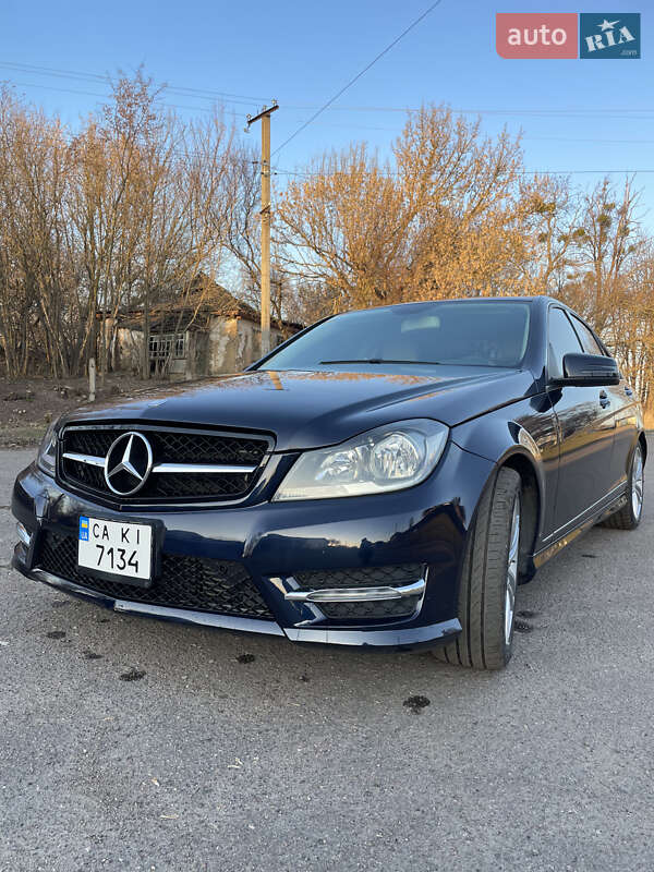 Mercedes-Benz C-Class 2014