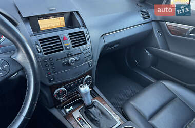 Седан Mercedes-Benz C-Class 2009 в 