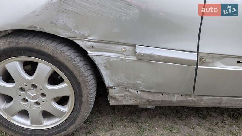 Купе Mercedes-Benz C-Class 2003 в Чернівцях