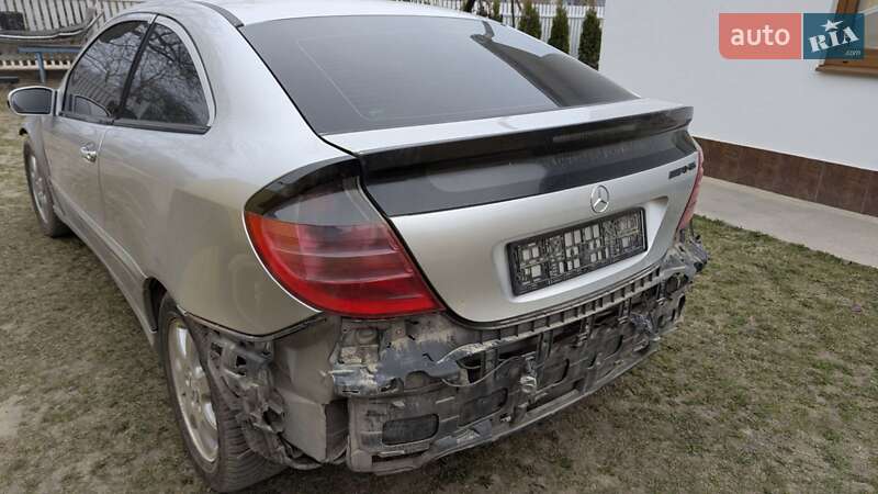 Купе Mercedes-Benz C-Class 2003 в Чернівцях