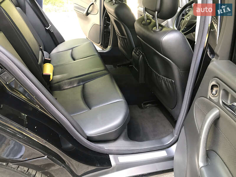 Универсал Mercedes-Benz C-Class 2003 в Староконстантинове