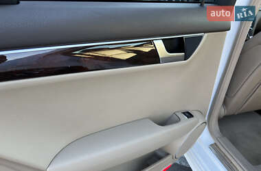 Седан Mercedes-Benz C-Class 2012 в 