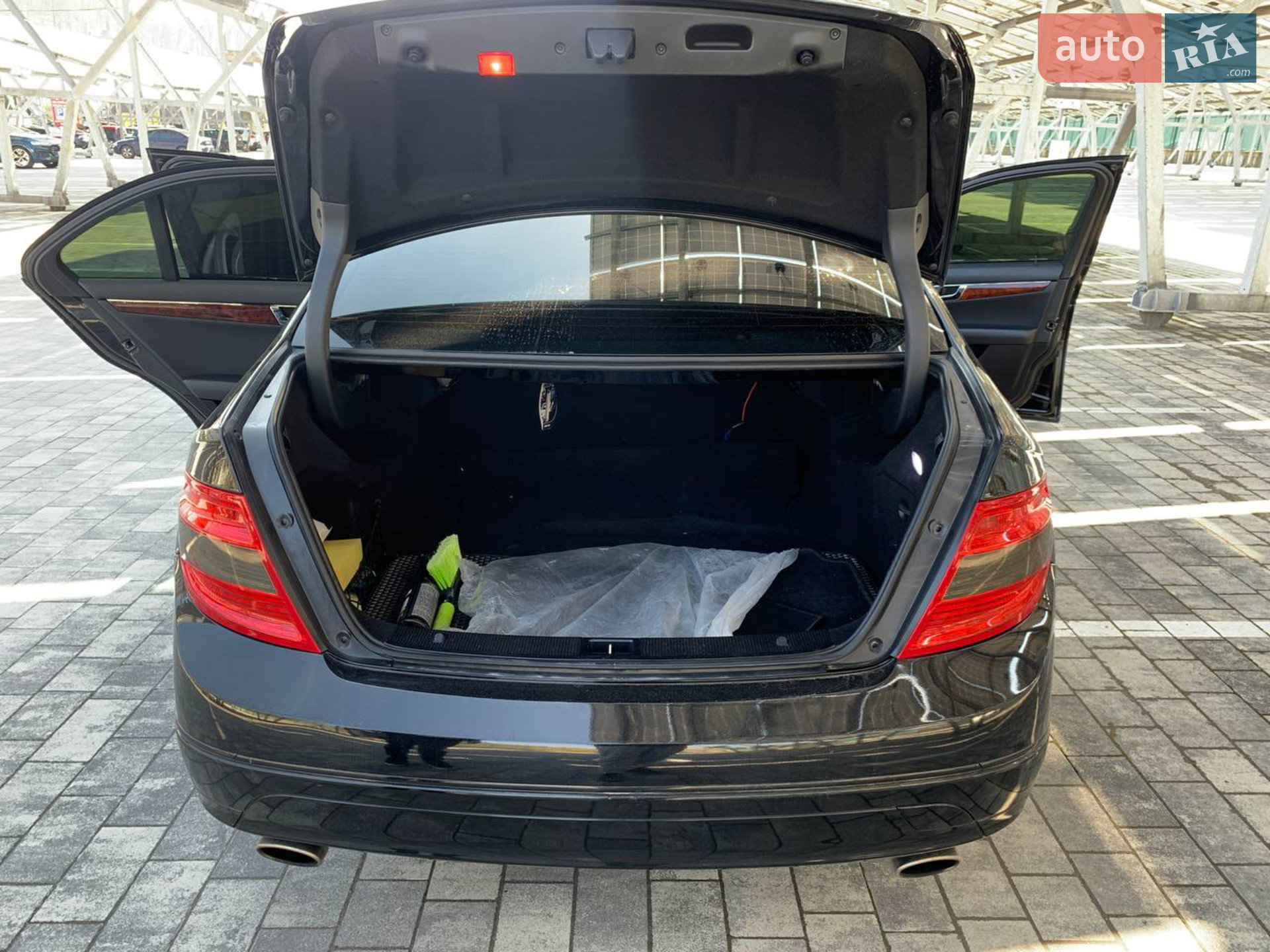 2010 Mercedes-Benz C-klasse - мініатюра 7