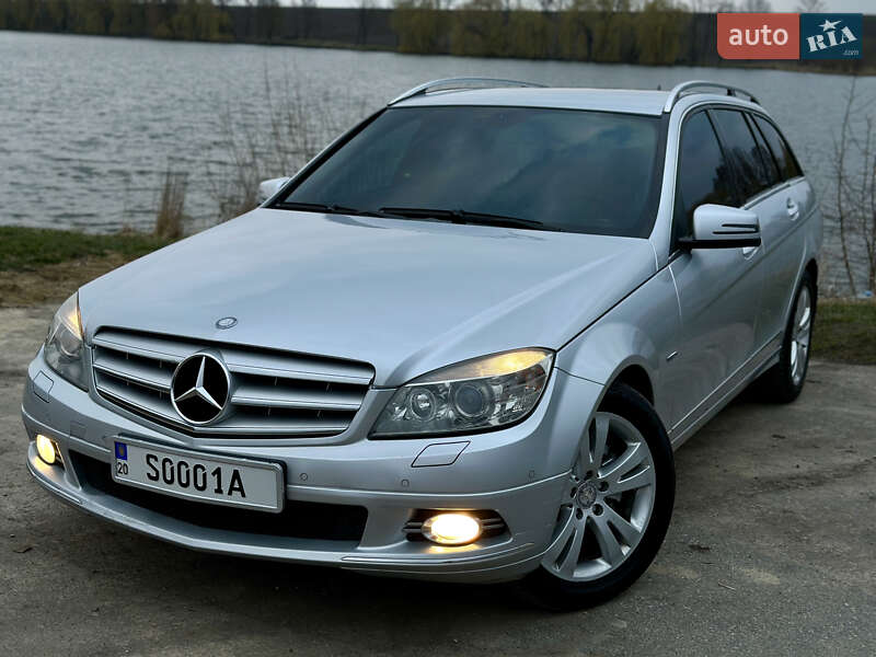 Универсал Mercedes-Benz C-Class 2010 в 
