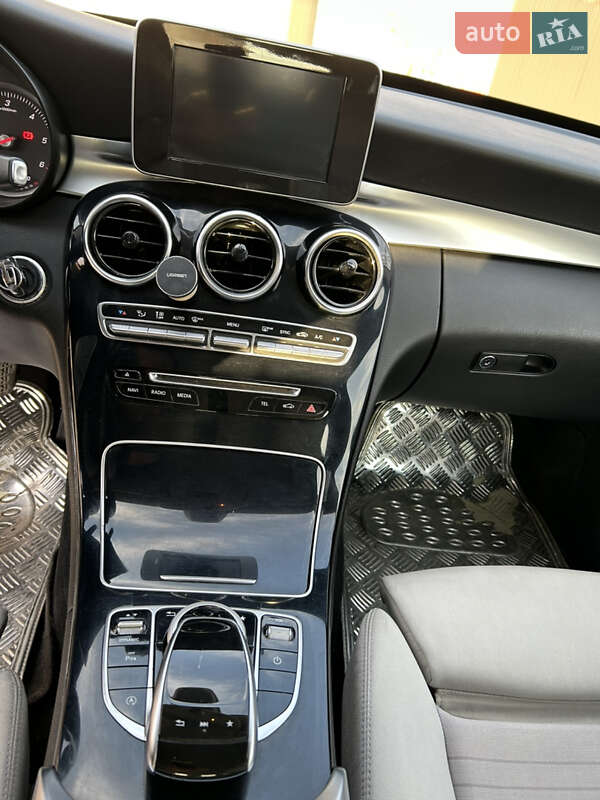 Універсал Mercedes-Benz C-Class 2016 в Кам'янець-Подільському