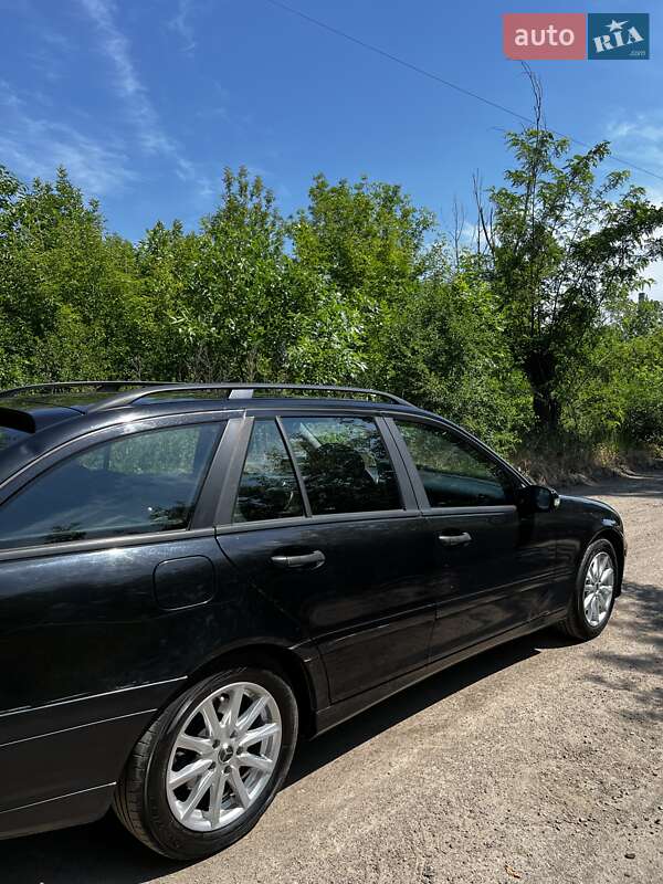 Универсал Mercedes-Benz C-Class 2006 в Первомайске