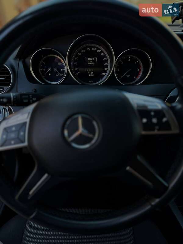 Универсал Mercedes-Benz C-Class 2014 в Виноградове