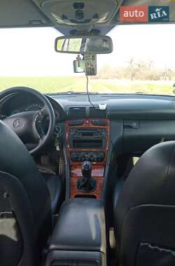 Седан Mercedes-Benz C-Class 2002 в 